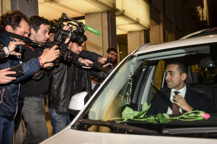 Di Maio-Salvini, vertice a Milano