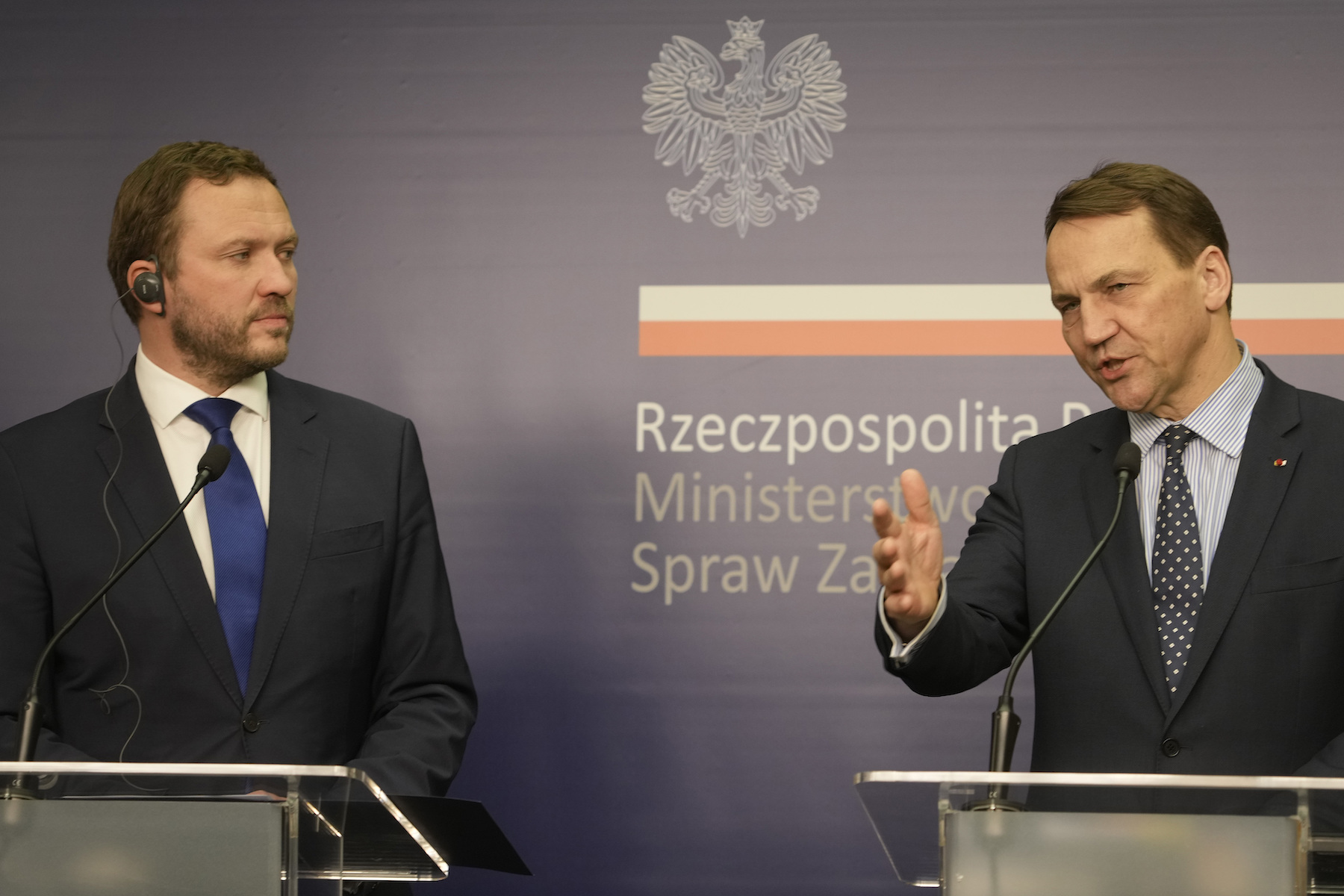 Ministrul polonez de externe: Vom pune capăt războiului rece cu Uniunea Europeană