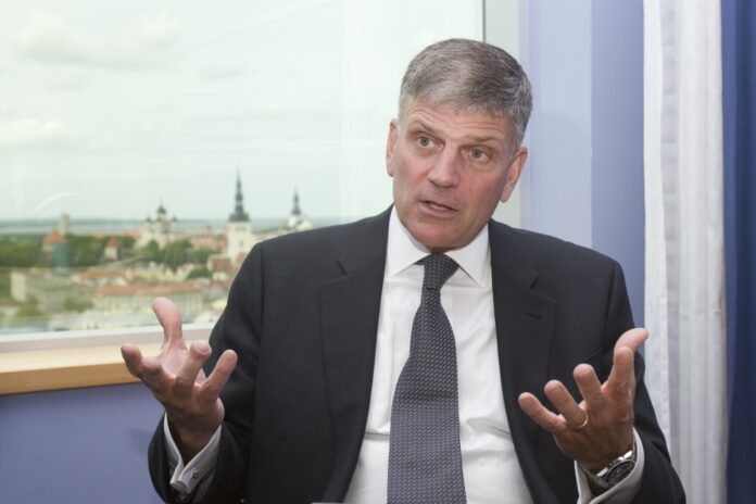LOOTUSE FESTIAL: FRANKLIN GRAHAM
