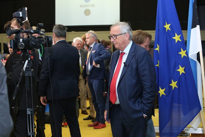 1024px-EU2017EE_opening_press_conference_with_European_Commission_President_Jean-Claude_Juncker_and_Estonian_Prime_Minister_Jüri_Ratas_Interviews_(35626530285)
