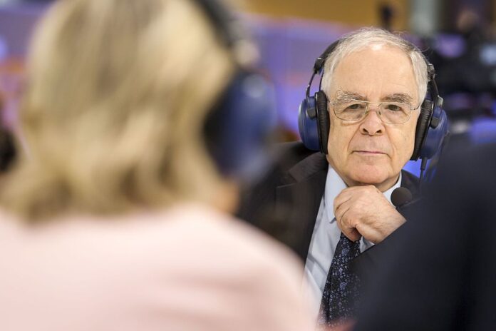 György_Schöpflin_-_English_part-_Citizens’_Corner_debate_on_European_Citizens’_Initiatives-_Time_for_ECI_review__(30300591375)