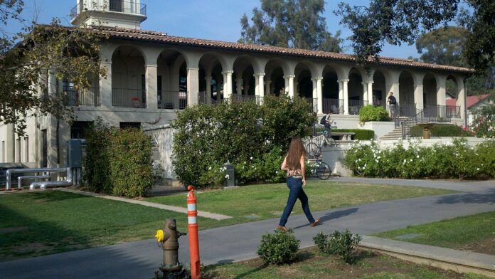 Johnson_Student_Center_(Occidental_College,_Los_Angeles,_California)