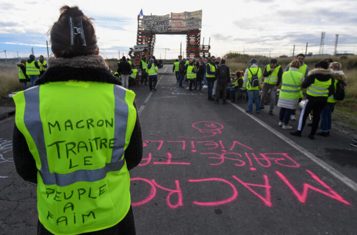 FRANCE-SOCIAL-POLITICS-ENVIRONMENT-OIL-DEMO