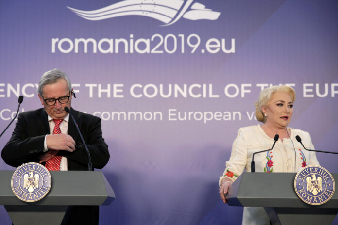 Romanian Prime Minister Dancila and European Commission President Juncker attend a news conference in Bucharest