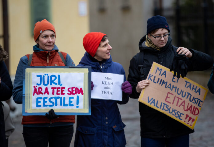 Meeleavaldus Stenbocki maja ees