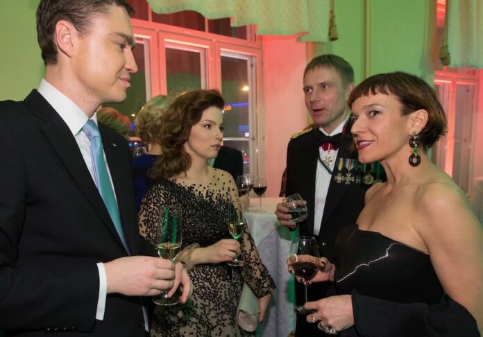PRESIDENDI BALL. EV98.